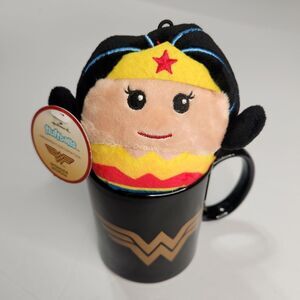 Wonder Women Gift Set Fluffballs Ornament Plush 4" Hallmark DC Comics Mug Cup